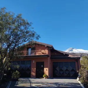 Petite Maison Dell'etna Milo